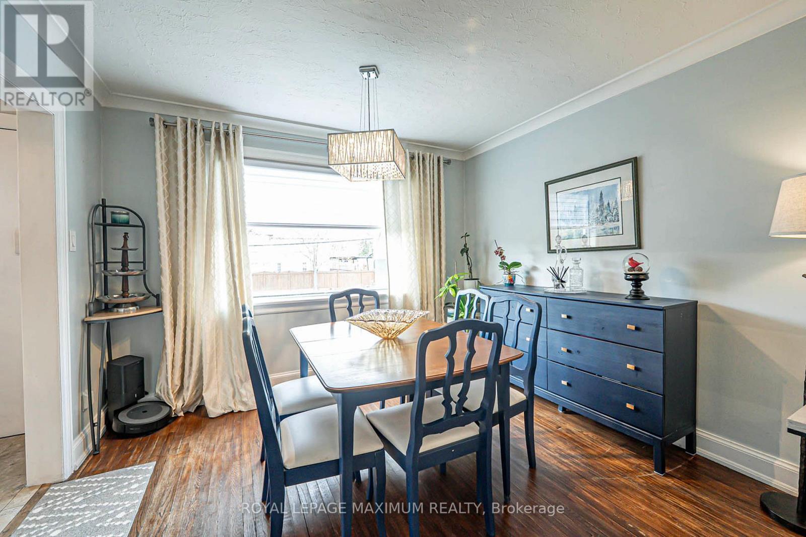 












2113 KEELE STREET

,
Toronto,




Ontario
M6M3Z3

