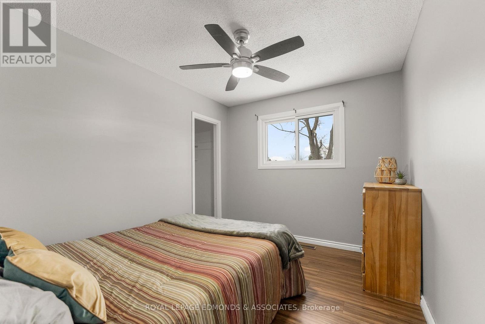 












43 LISA CRESCENT

,
Petawawa,




Ontario
K8H2Z8

