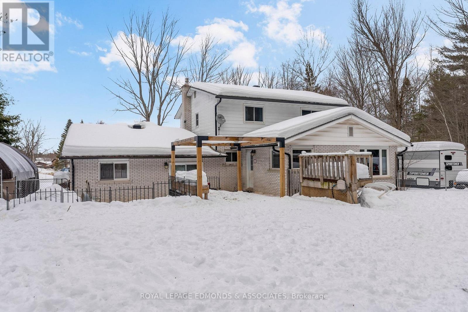 












43 LISA CRESCENT

,
Petawawa,




Ontario
K8H2Z8

