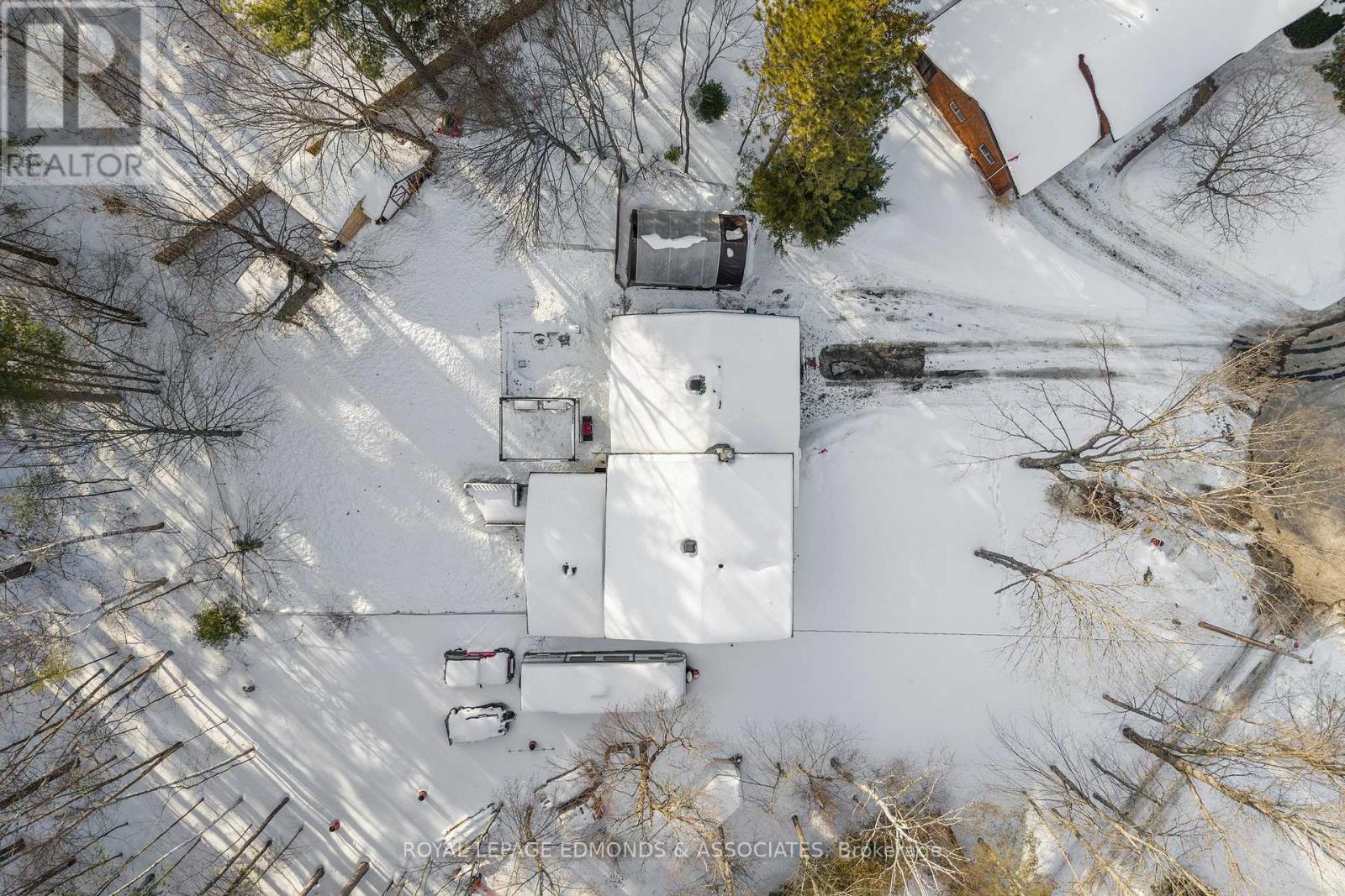 












43 LISA CRESCENT

,
Petawawa,




Ontario
K8H2Z8

