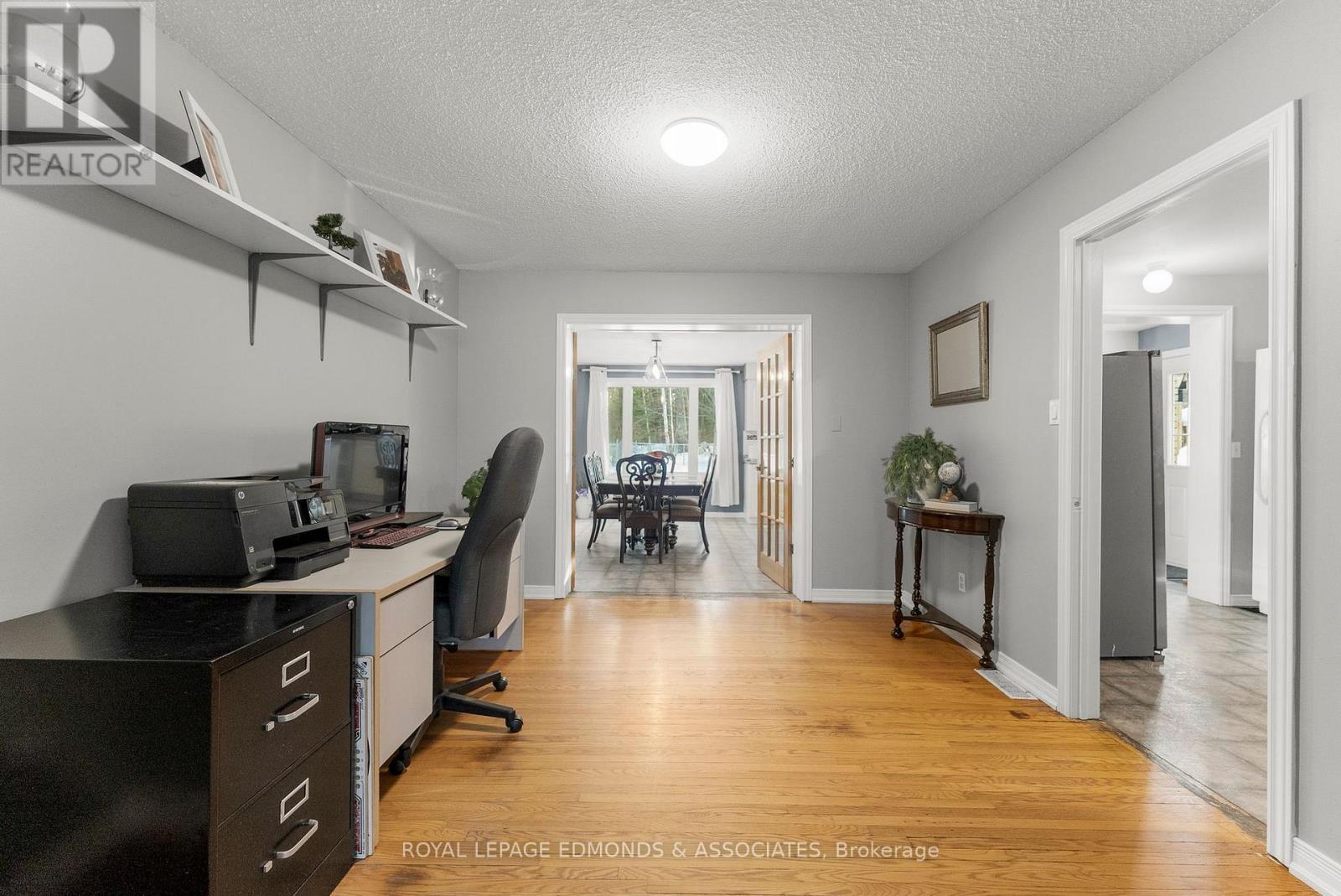 












43 LISA CRESCENT

,
Petawawa,




Ontario
K8H2Z8

