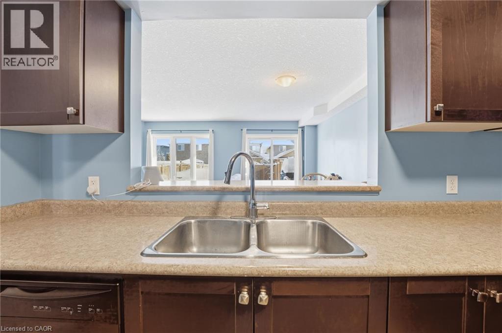 












955 ZELLER Crescent

,
Kitchener,




Ontario
N2A0C9

