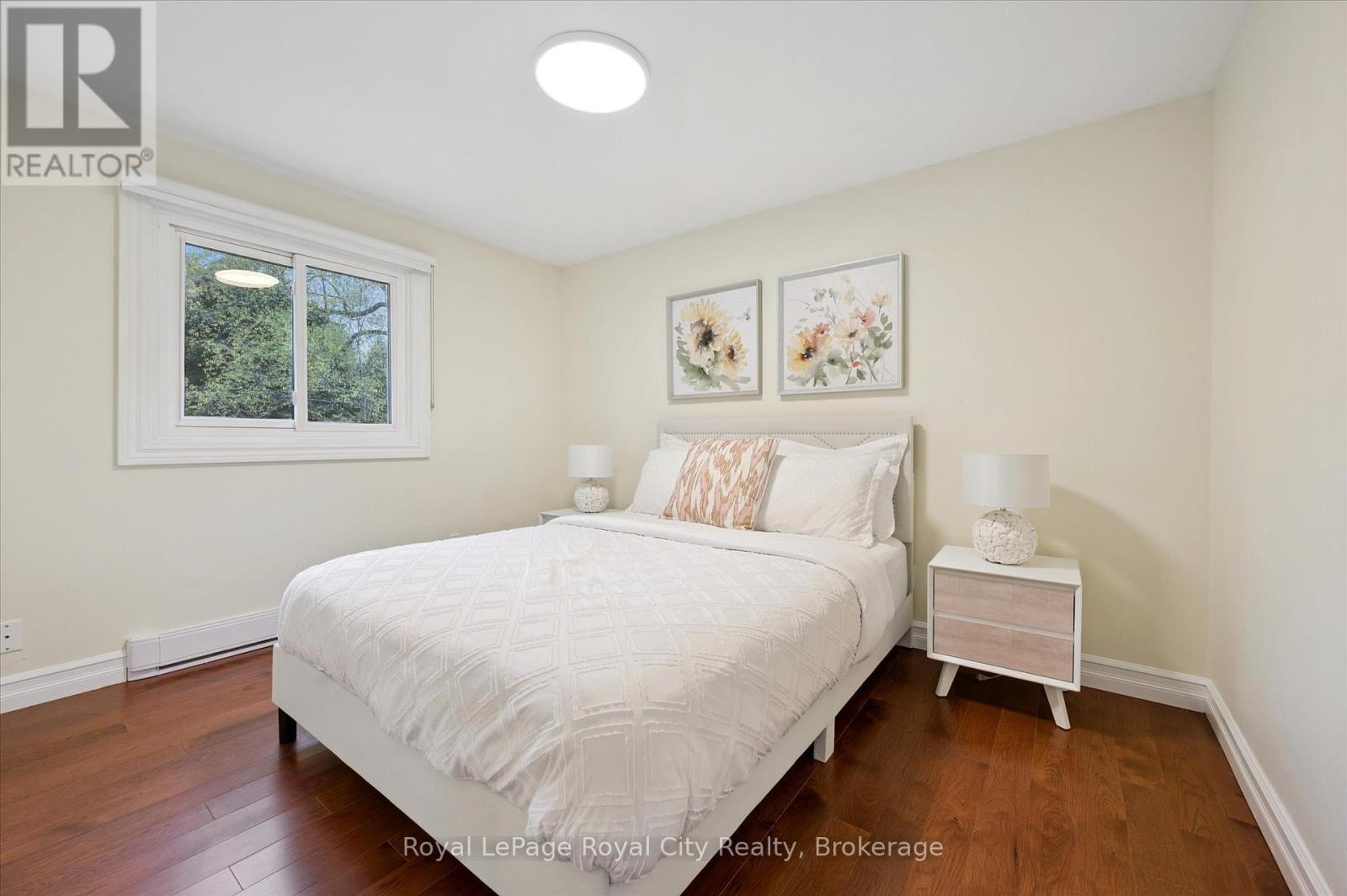 












45 SIDEROAD 18

,
Centre Wellington (Fergus),




Ontario
N1M2W3

