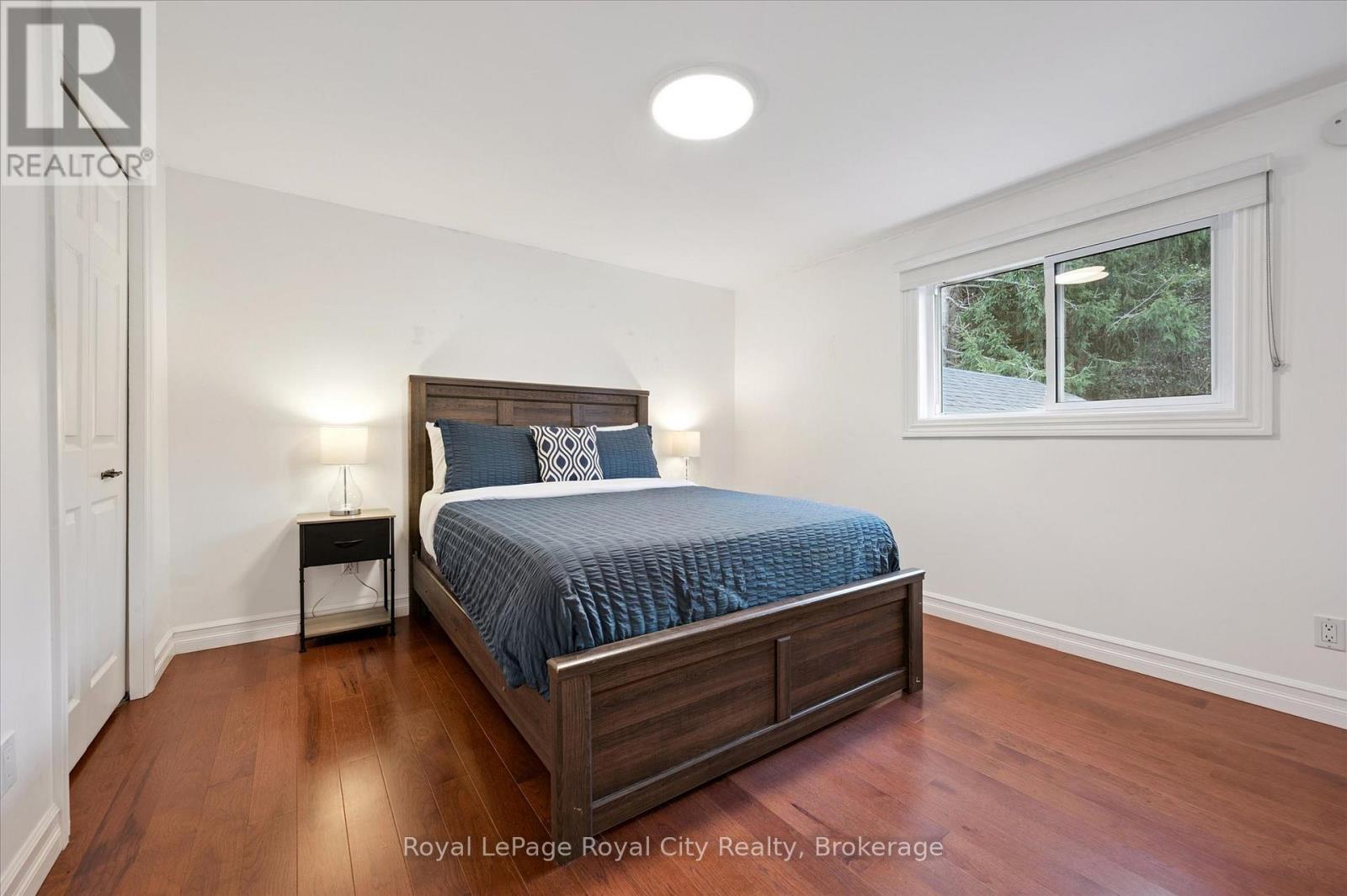 












45 SIDEROAD 18

,
Centre Wellington (Fergus),




Ontario
N1M2W3

