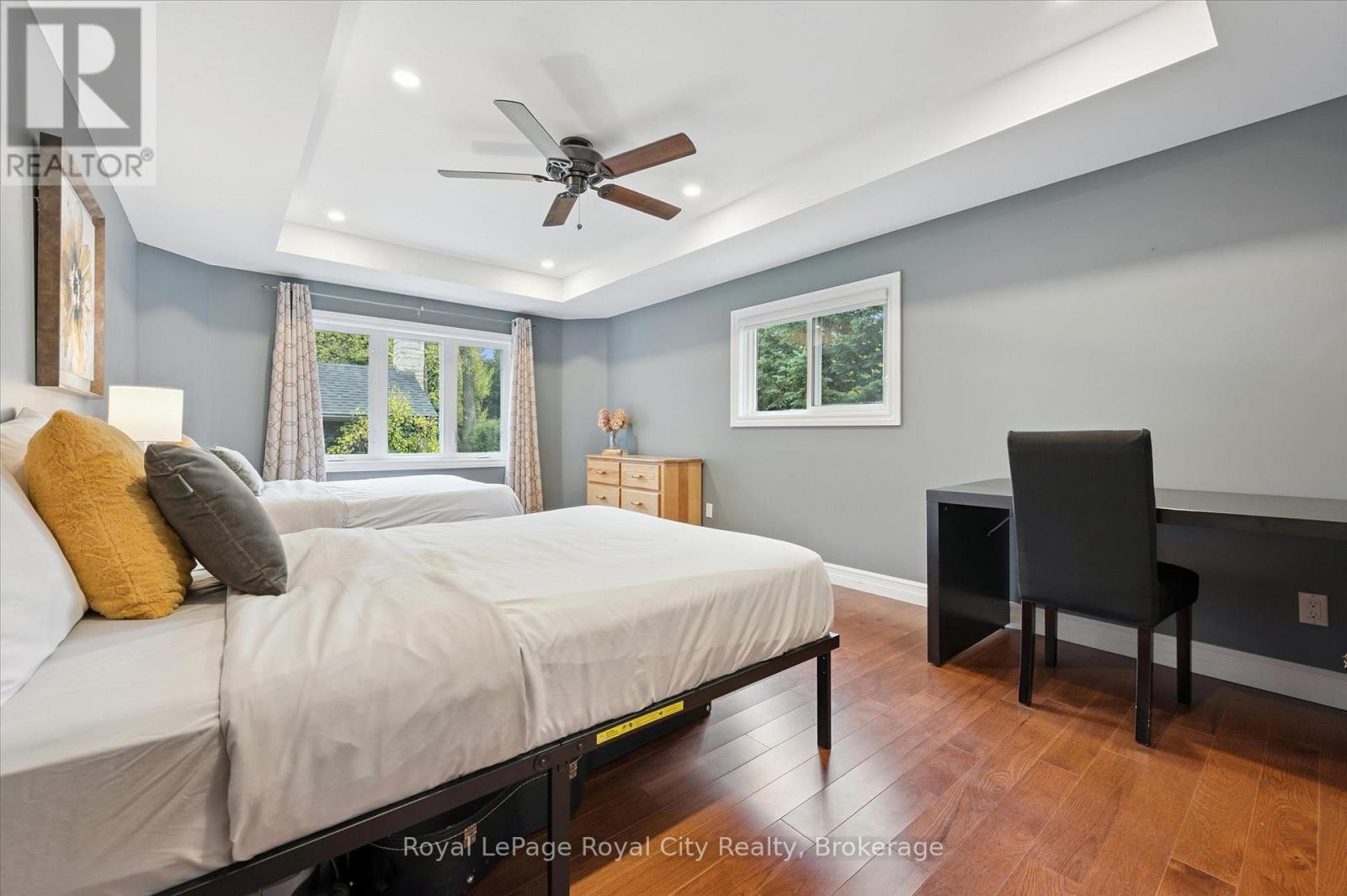 












45 SIDEROAD 18

,
Centre Wellington (Fergus),




Ontario
N1M2W3

