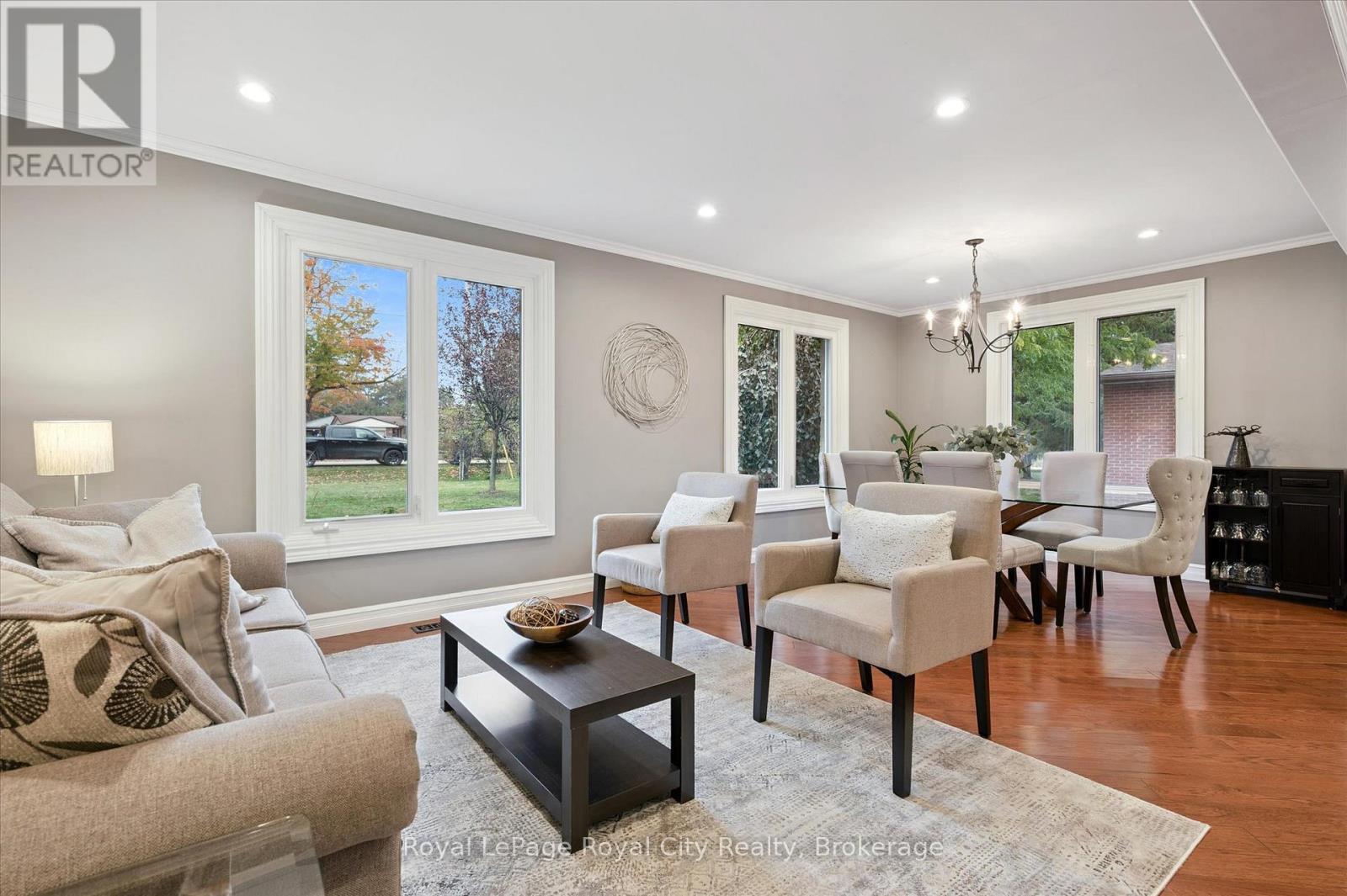 












45 SIDEROAD 18

,
Centre Wellington (Fergus),




Ontario
N1M2W3

