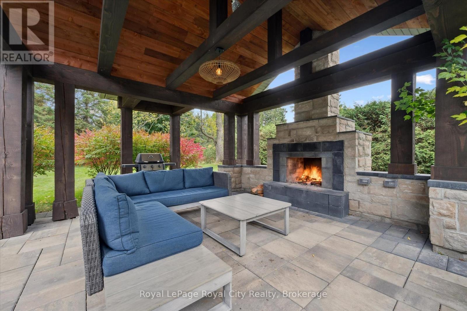 












45 SIDEROAD 18

,
Centre Wellington (Fergus),




Ontario
N1M2W3

