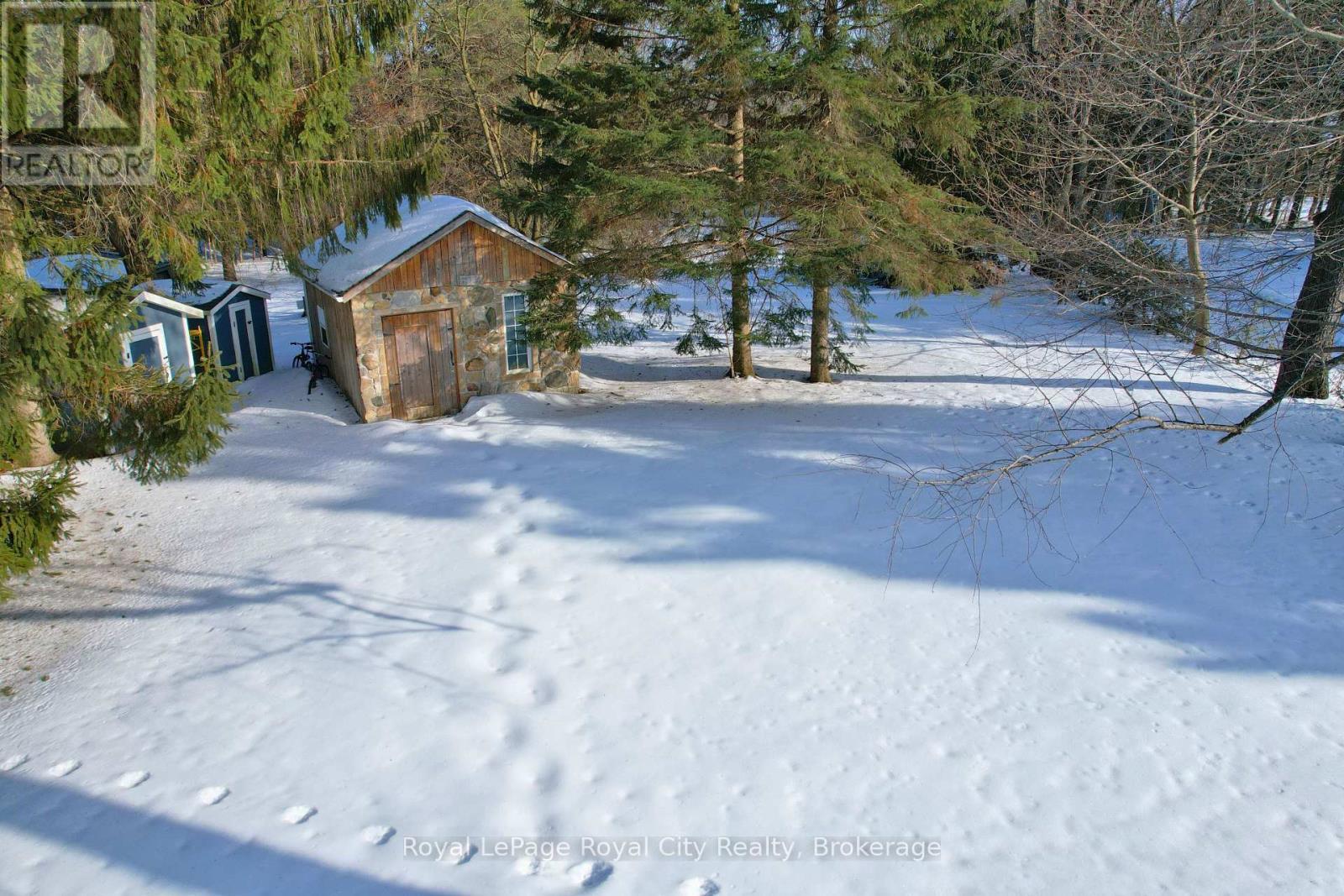 












45 SIDEROAD 18

,
Centre Wellington (Fergus),




Ontario
N1M2W3

