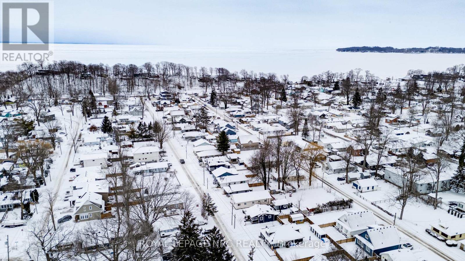 












323 OXFORD AVENUE

,
Fort Erie (Crystal Beach),




Ontario
L0S1B0

