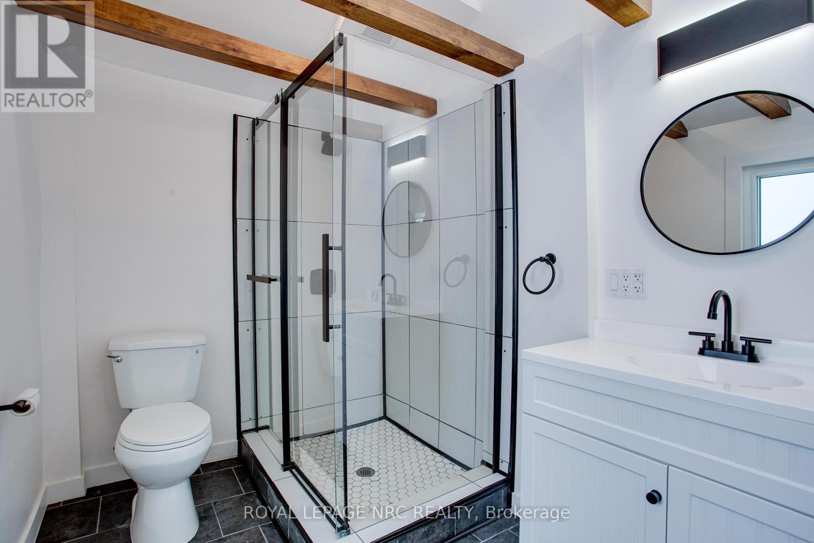 












323 OXFORD AVENUE

,
Fort Erie (Crystal Beach),




Ontario
L0S1B0

