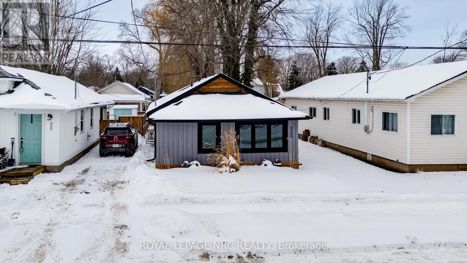 












323 OXFORD AVENUE

,
Fort Erie (Crystal Beach),




Ontario
L0S1B0

