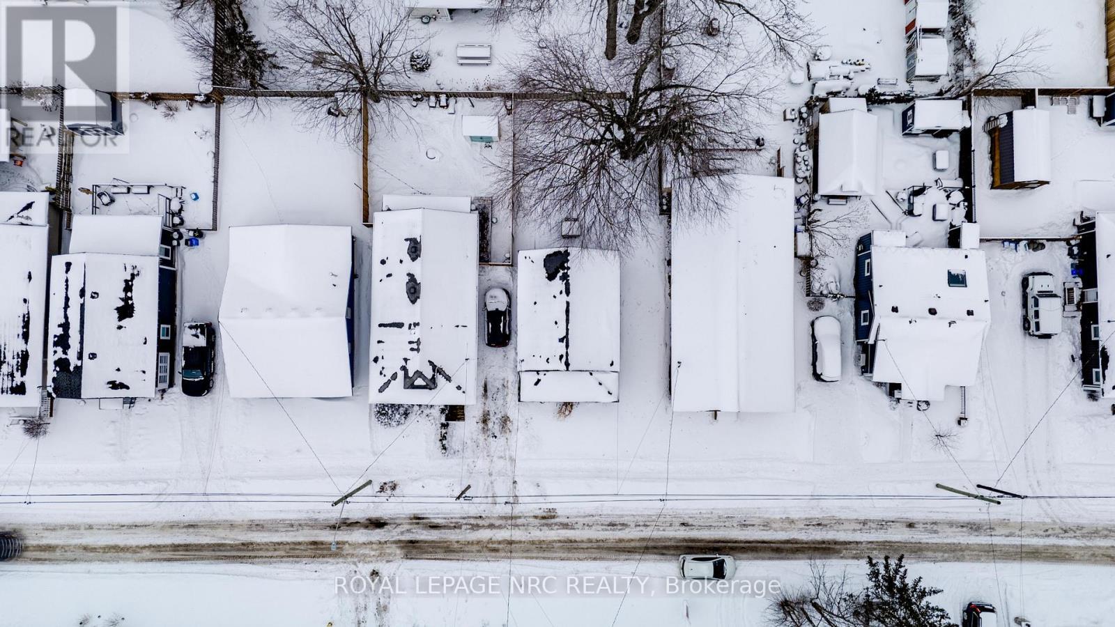 












323 OXFORD AVENUE

,
Fort Erie (Crystal Beach),




Ontario
L0S1B0

