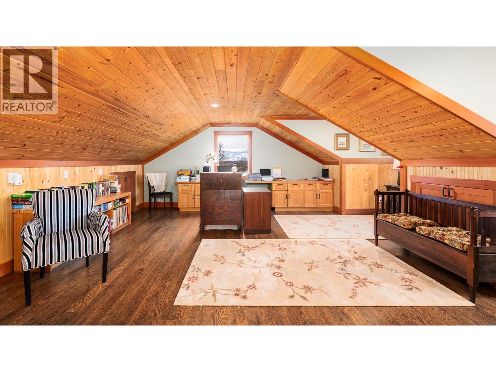 












1021 Kootenay Place

,
Creston,




British Columbia
V0B1G3

