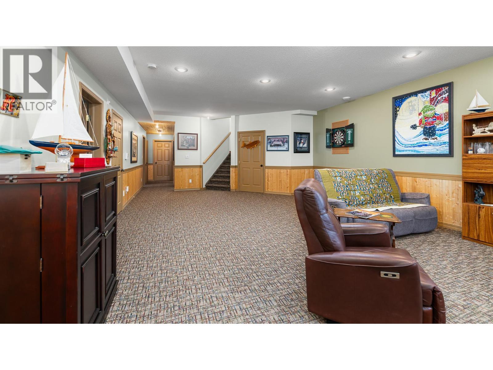 












1021 Kootenay Place

,
Creston,




British Columbia
V0B1G3

