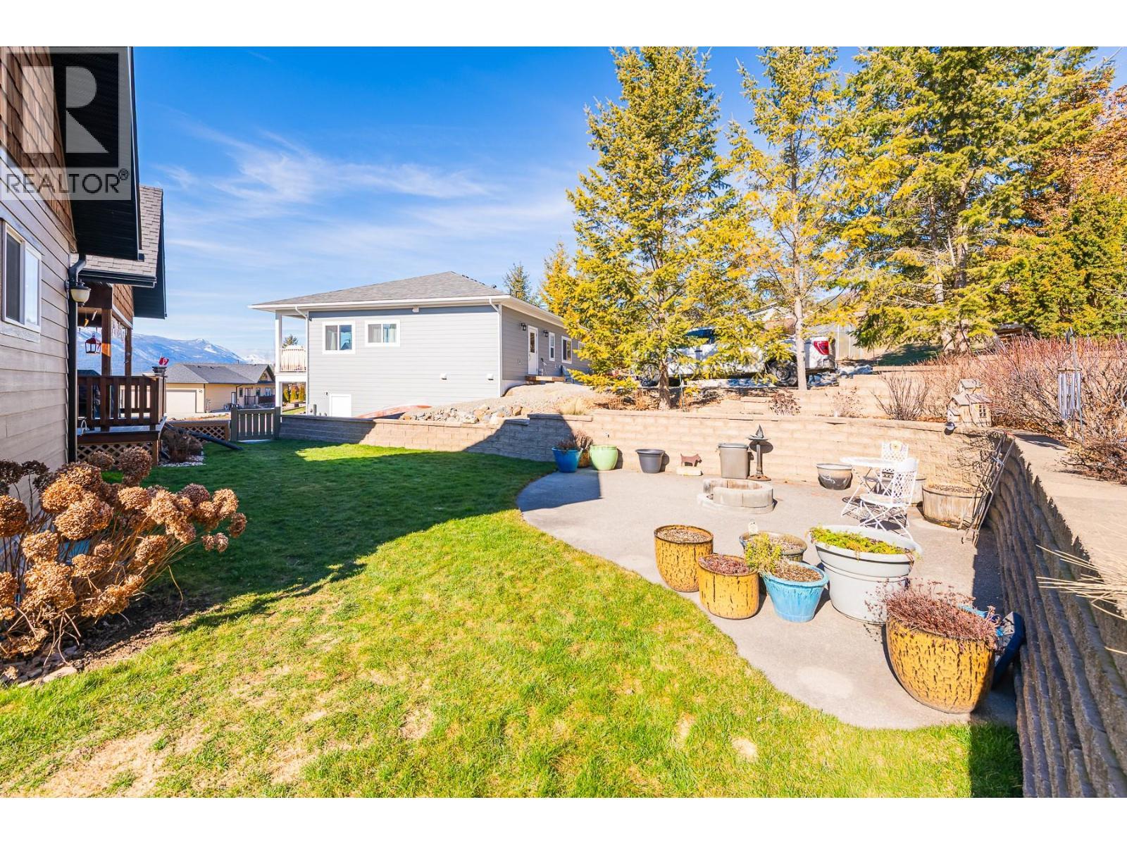 












1021 Kootenay Place

,
Creston,




British Columbia
V0B1G3

