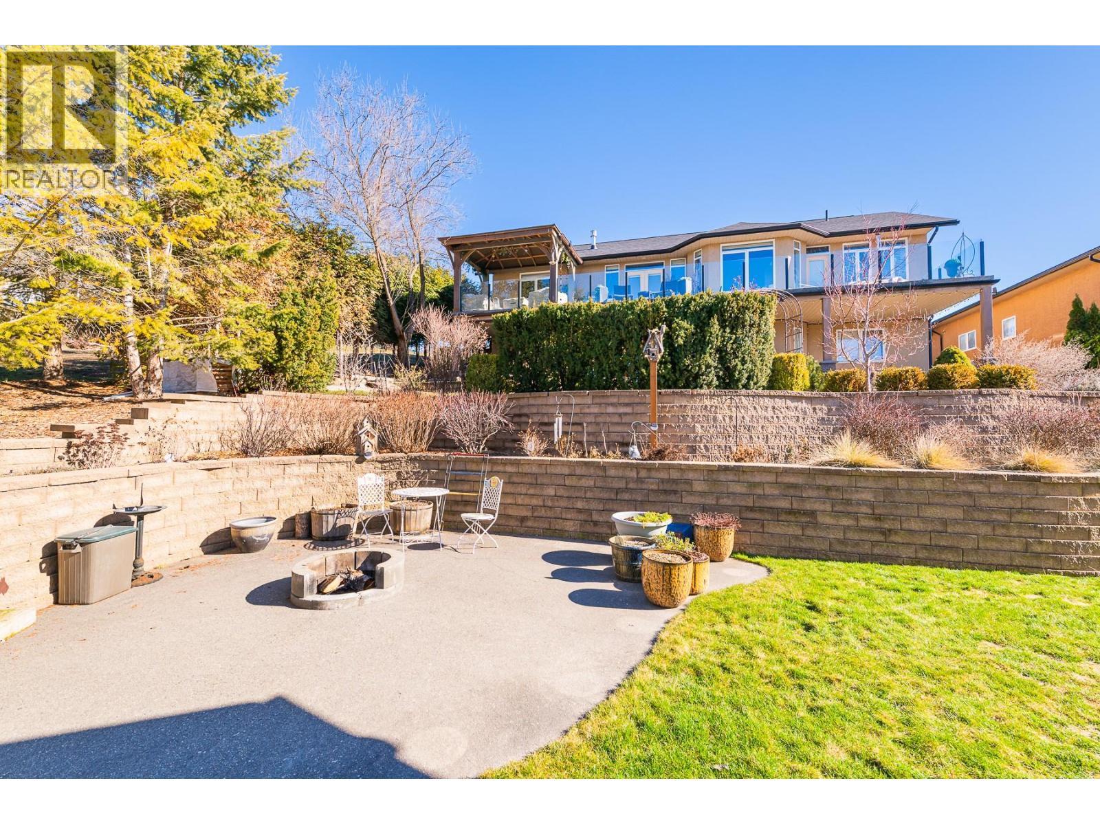 












1021 Kootenay Place

,
Creston,




British Columbia
V0B1G3

