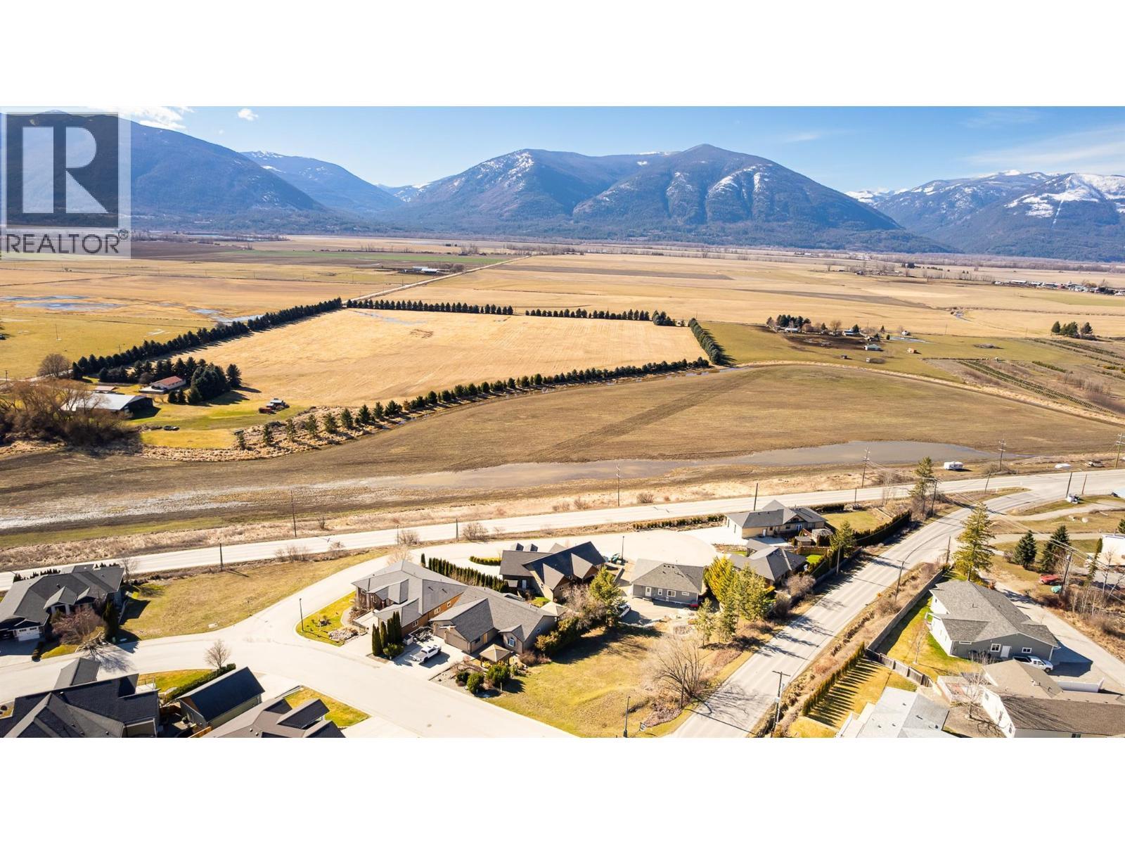 












1021 Kootenay Place

,
Creston,




British Columbia
V0B1G3

