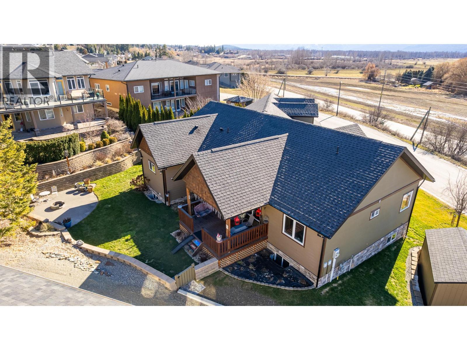 












1021 Kootenay Place

,
Creston,




British Columbia
V0B1G3

