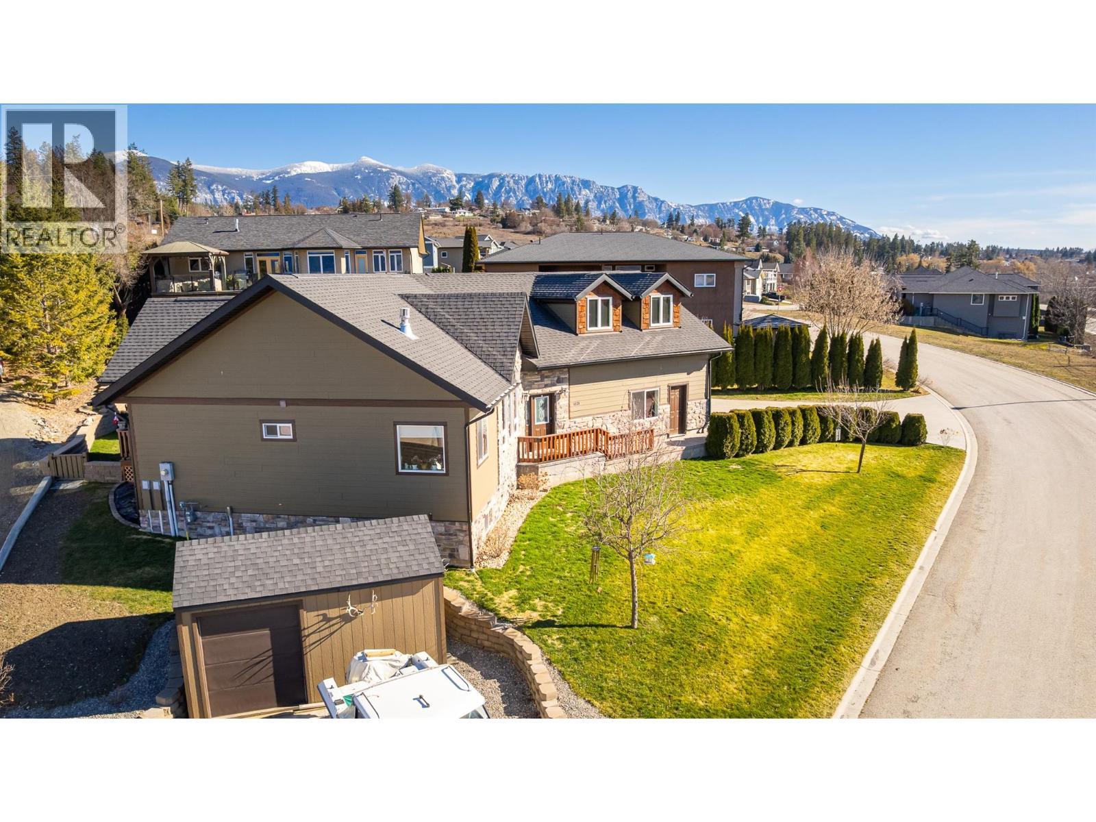 












1021 Kootenay Place

,
Creston,




British Columbia
V0B1G3

