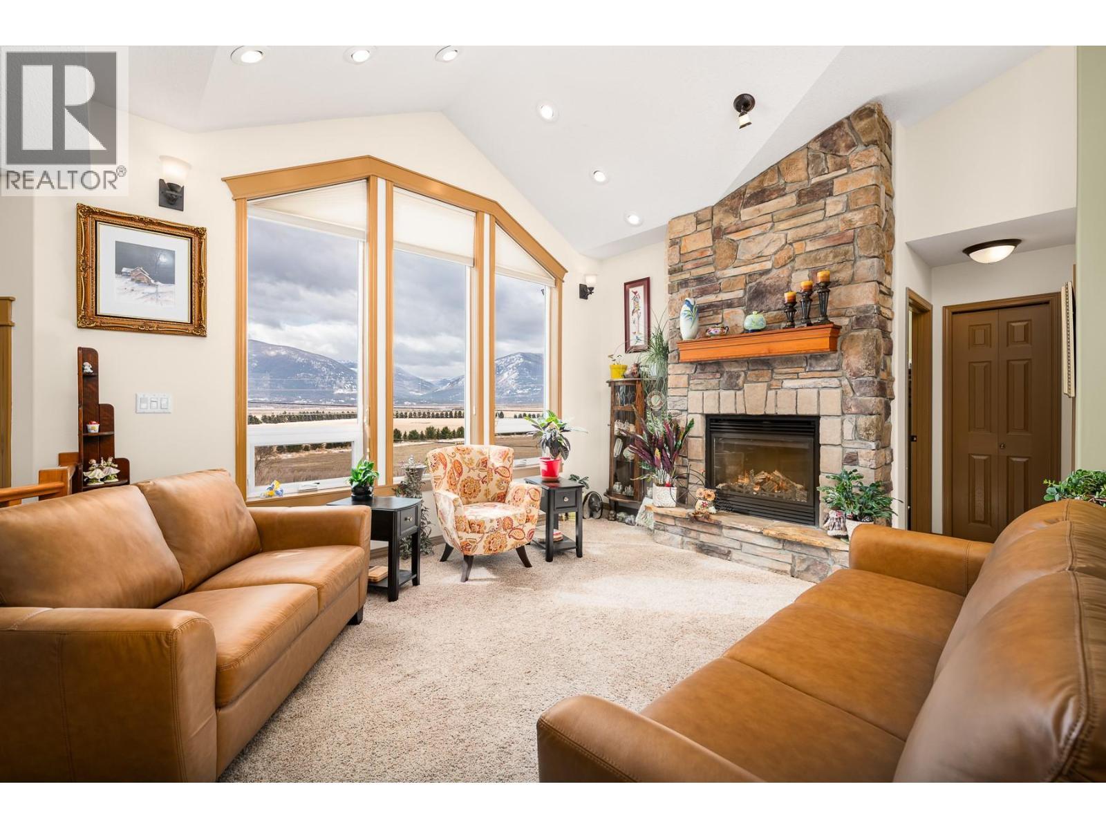 












1021 Kootenay Place

,
Creston,




British Columbia
V0B1G3

