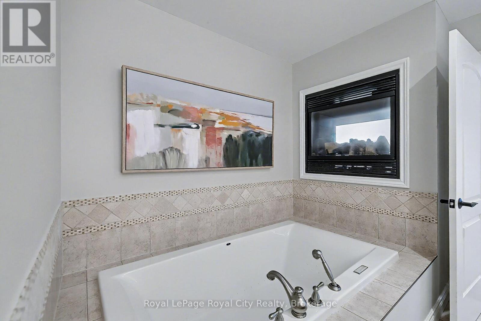 












8 ZADUK PLACE

,
Guelph (Kortright East),




Ontario
N1G0A7

