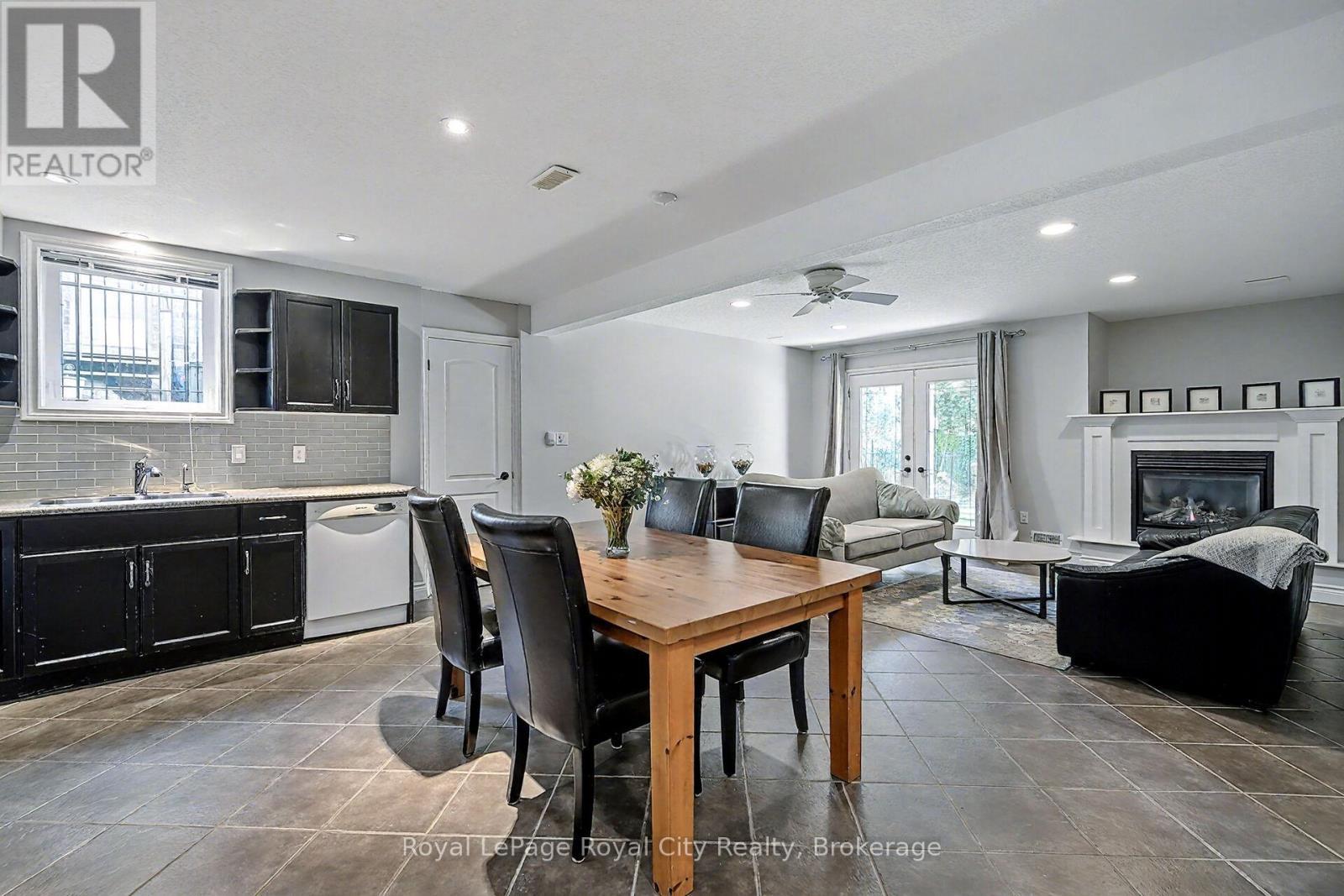 












8 ZADUK PLACE

,
Guelph (Kortright East),




Ontario
N1G0A7

