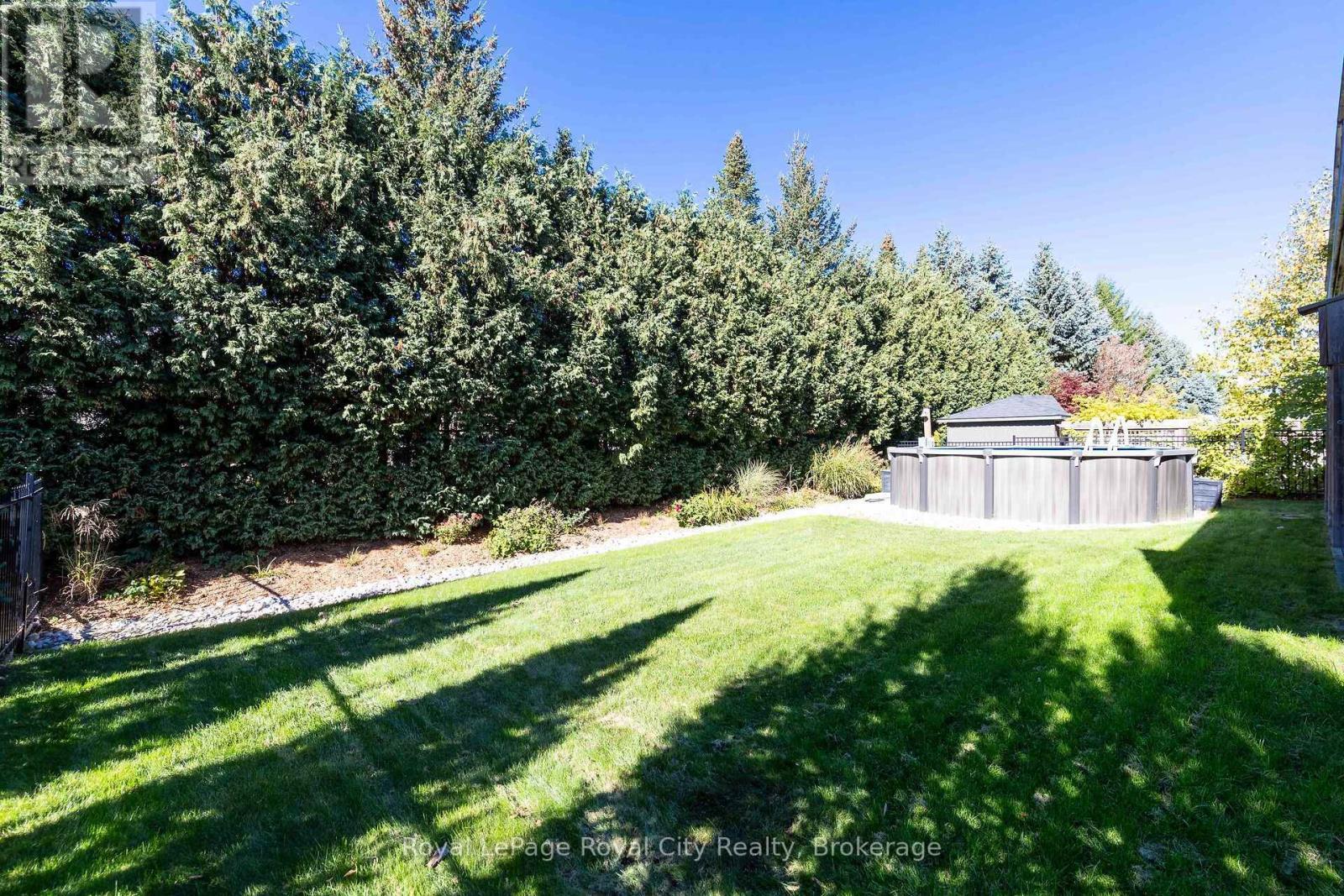 












8 ZADUK PLACE

,
Guelph (Kortright East),




Ontario
N1G0A7

