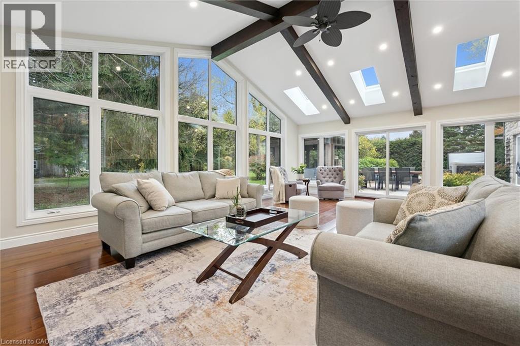 












45 SIDEROAD 18

,
Fergus,




Ontario
N1M2W3

