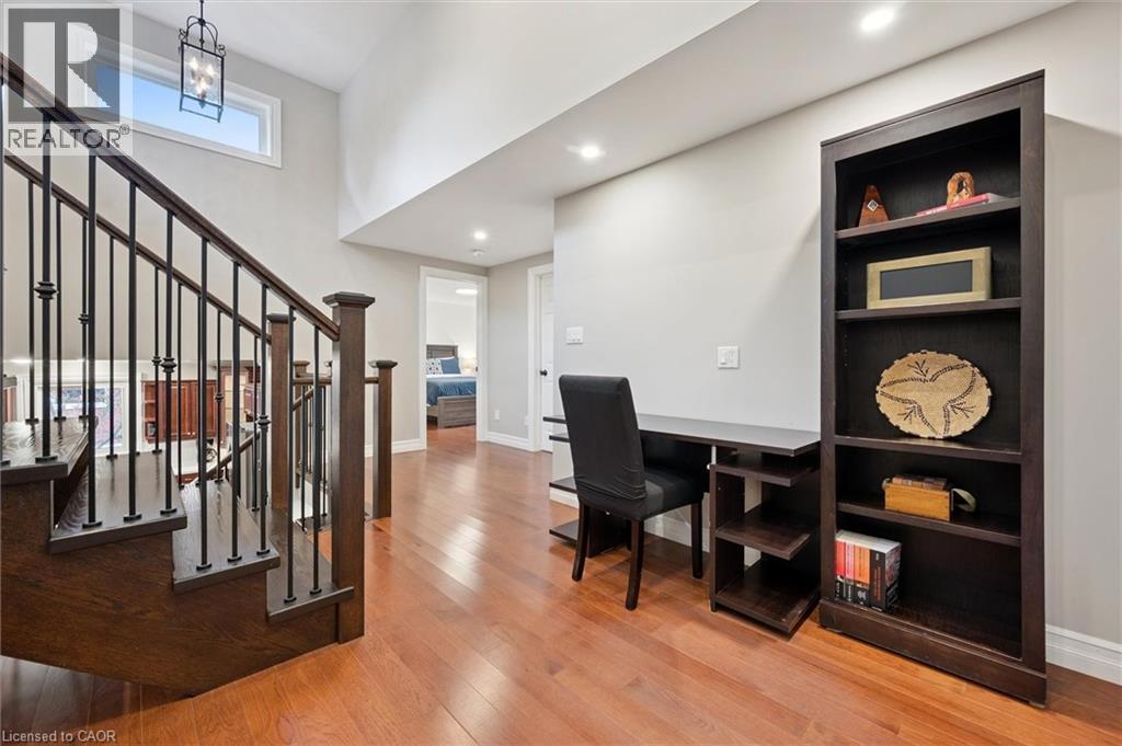 












45 SIDEROAD 18

,
Fergus,




Ontario
N1M2W3

