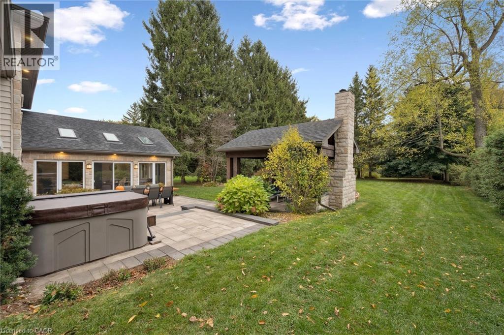 












45 SIDEROAD 18

,
Fergus,




Ontario
N1M2W3

