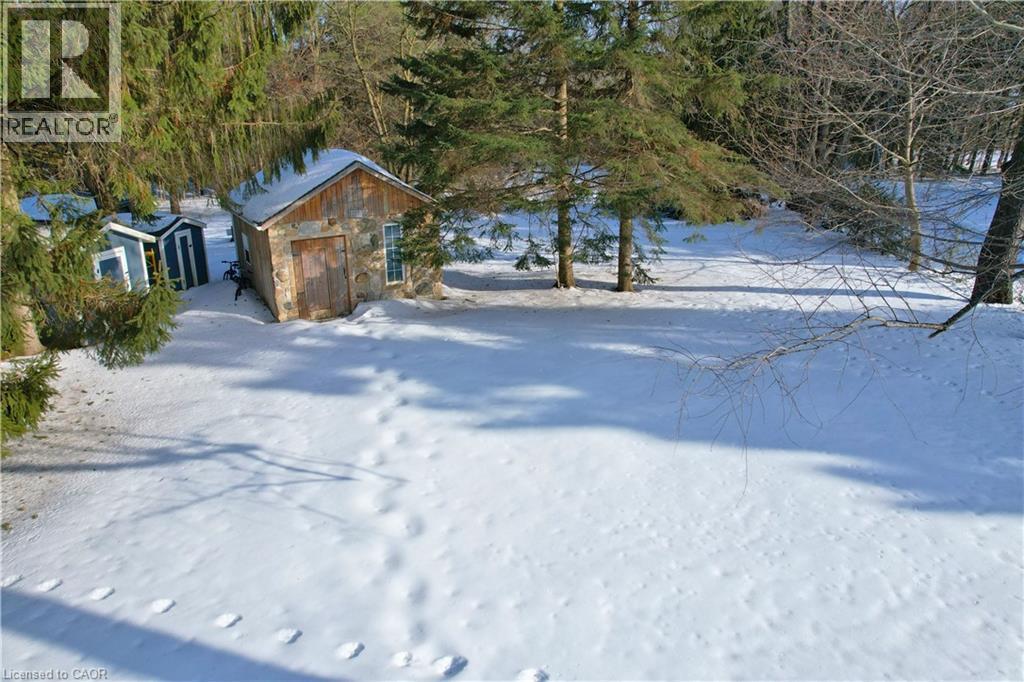 












45 SIDEROAD 18

,
Fergus,




Ontario
N1M2W3

