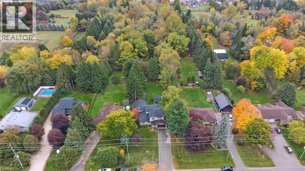












45 SIDEROAD 18

,
Fergus,




Ontario
N1M2W3

