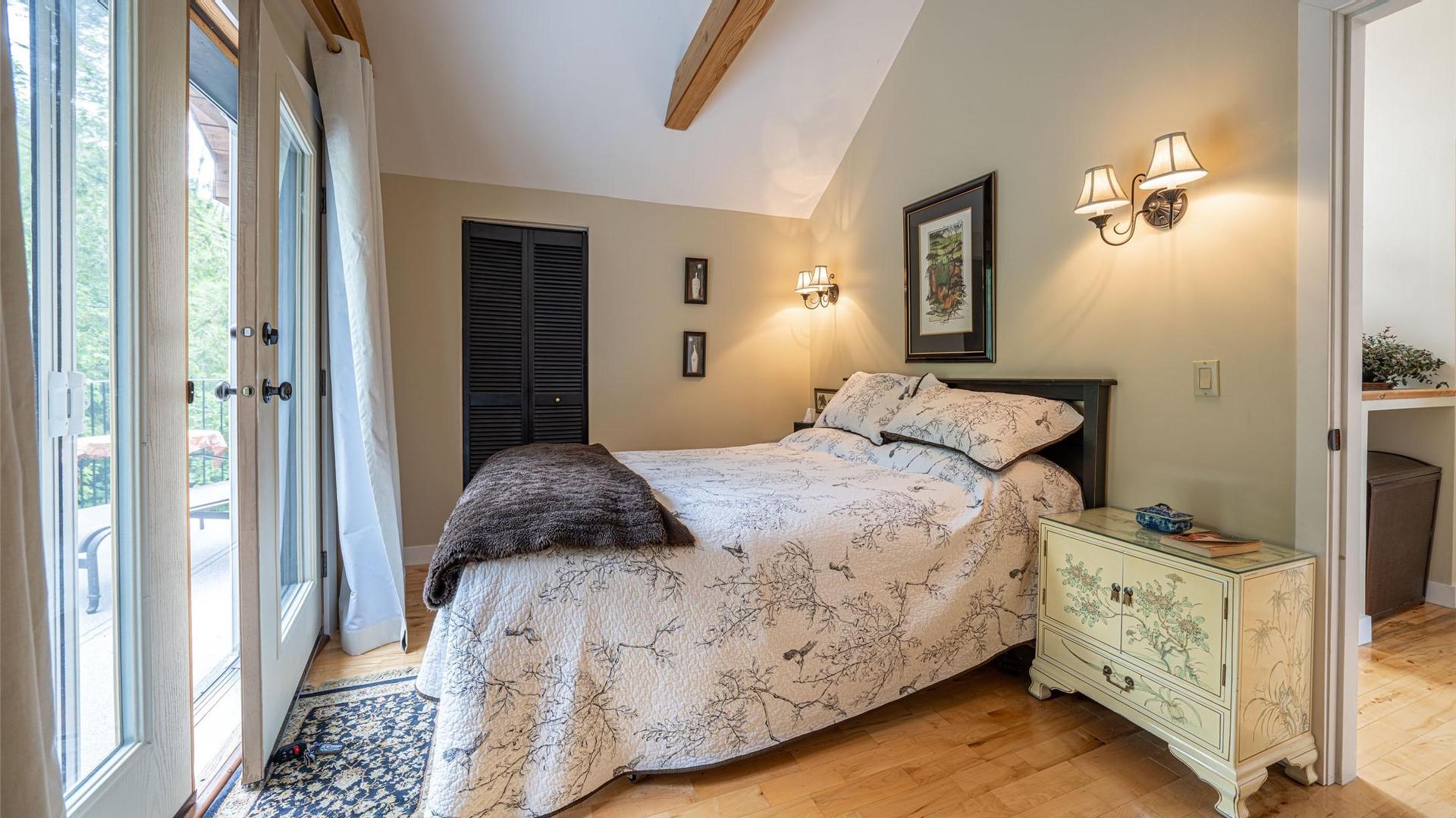 









1075


Six Mile Creek

Road,
Vernon,




BC
V1H 2H1

