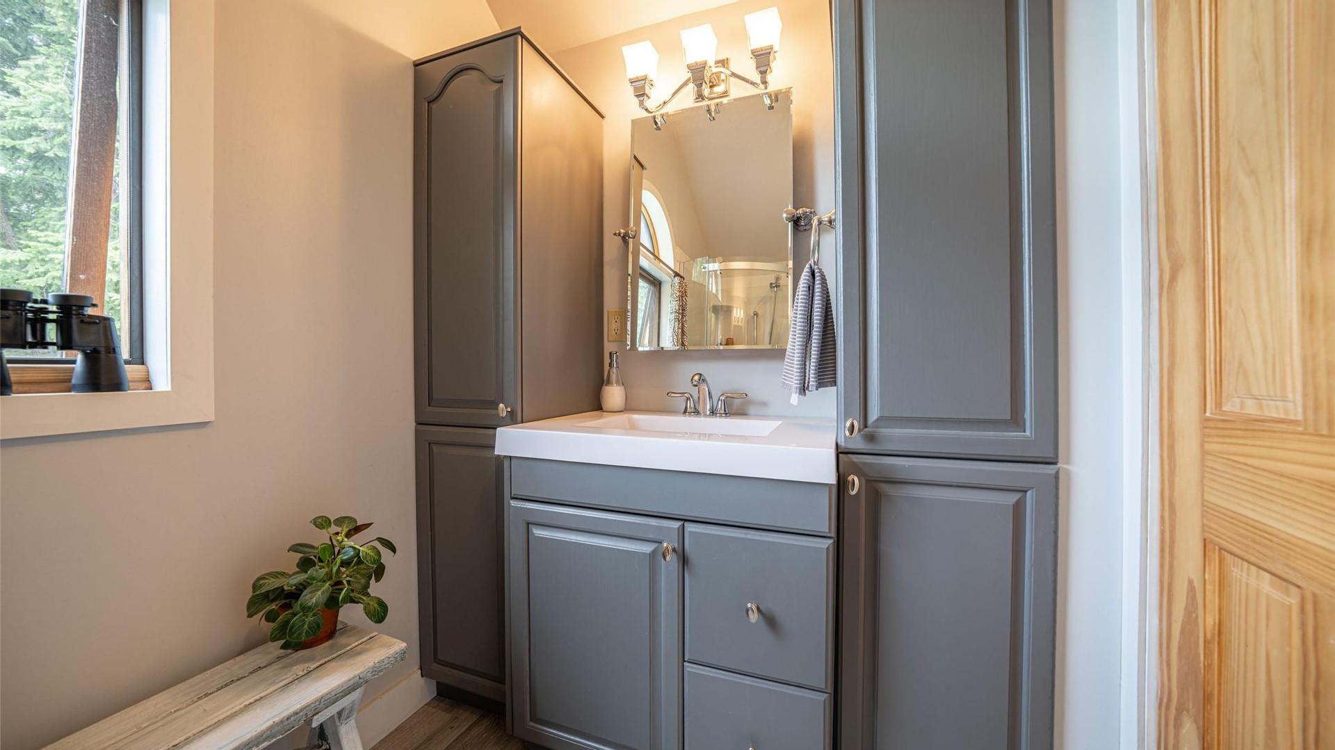 









1075


Six Mile Creek

Road,
Vernon,




BC
V1H 2H1

