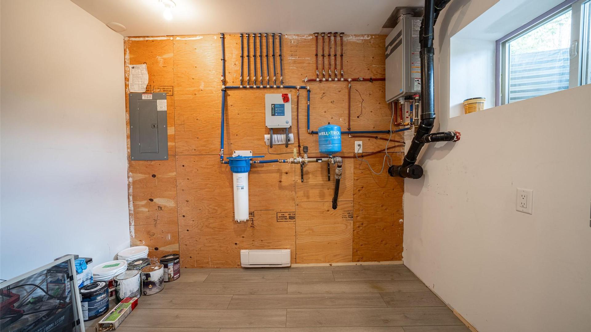 









1075


Six Mile Creek

Road,
Vernon,




BC
V1H 2H1

