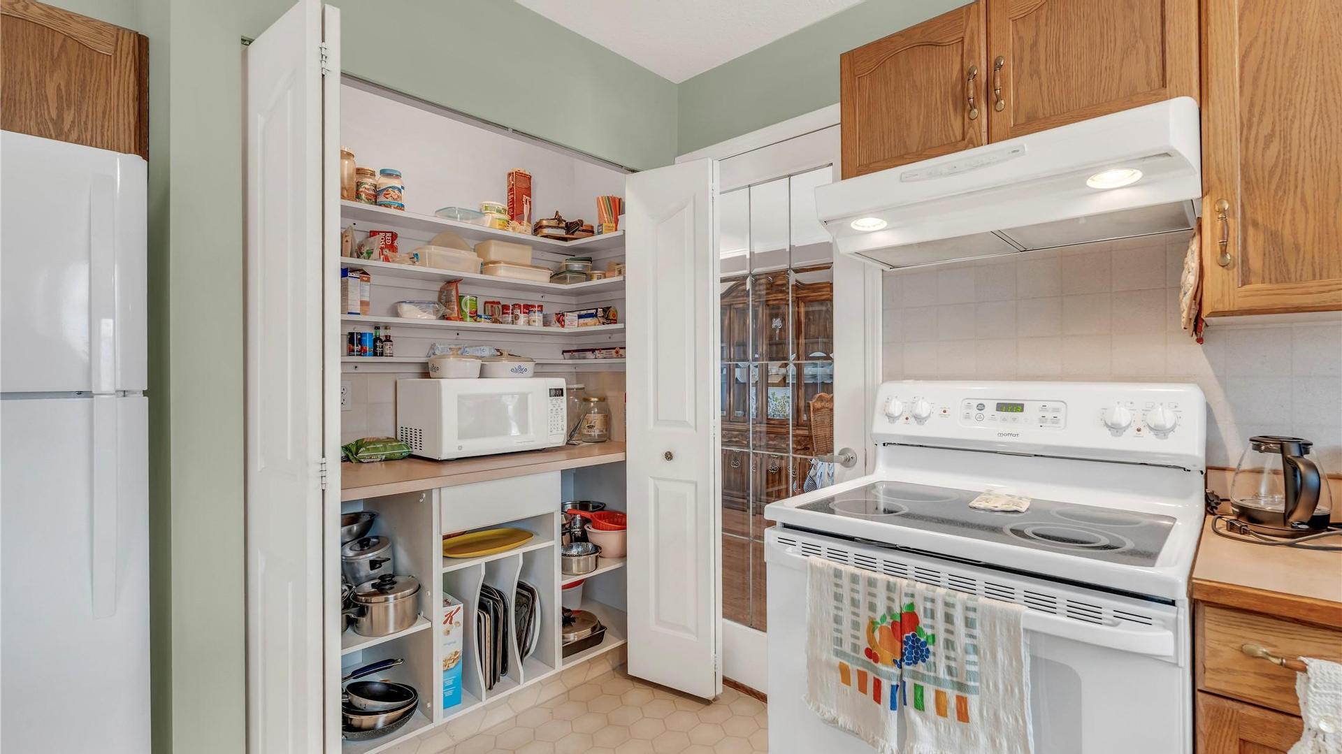 









136


Rogers

Crescent,
Penticton,




BC
V2A 8E6

