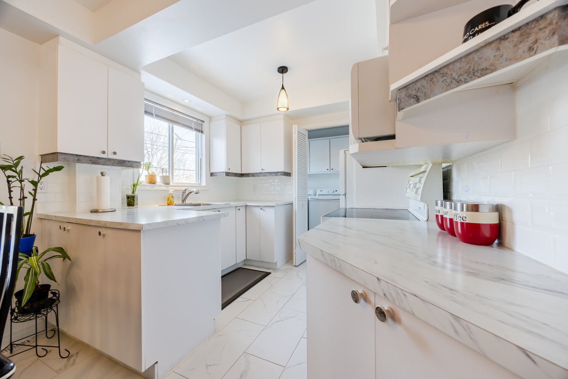 









22


Rue Sunnydale

,
Dollard-des-Ormeaux,




QC
H9B1E2

