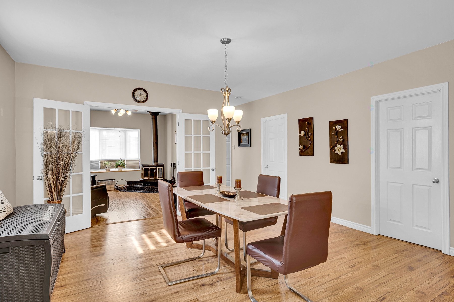 









261


Rue Chartrand

,
Saint-Jérôme,




QC
J7Z4Y8

