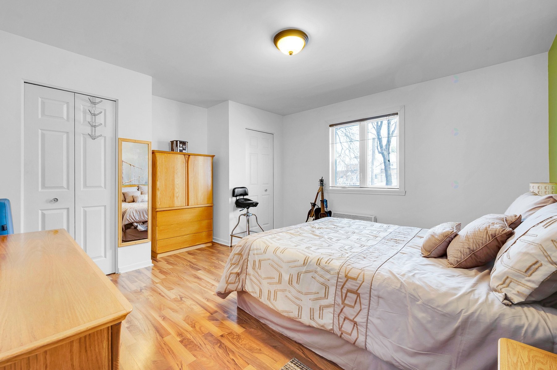 









261


Rue Chartrand

,
Saint-Jérôme,




QC
J7Z4Y8

