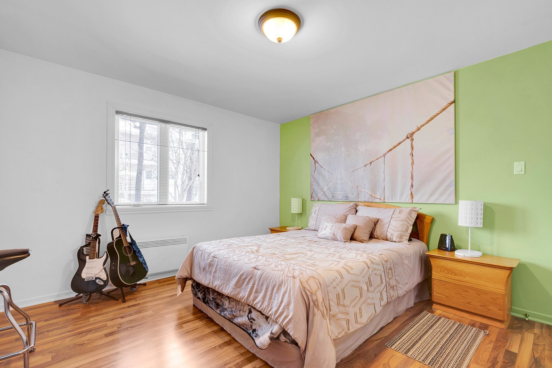 









261


Rue Chartrand

,
Saint-Jérôme,




QC
J7Z4Y8

