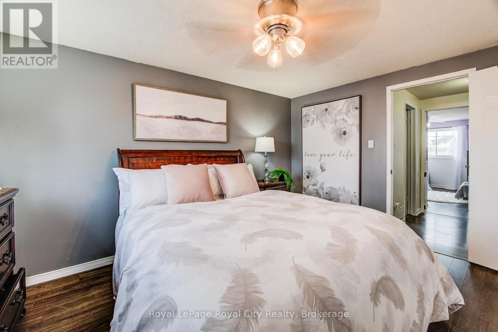 












473 FLANNERY DRIVE

,
Centre Wellington (Fergus),




Ontario
N1M3P1

