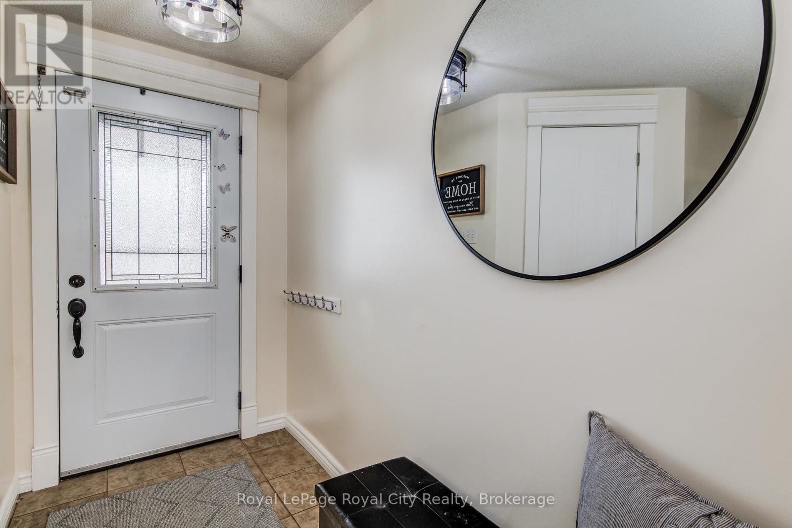 












473 FLANNERY DRIVE

,
Centre Wellington (Fergus),




Ontario
N1M3P1

