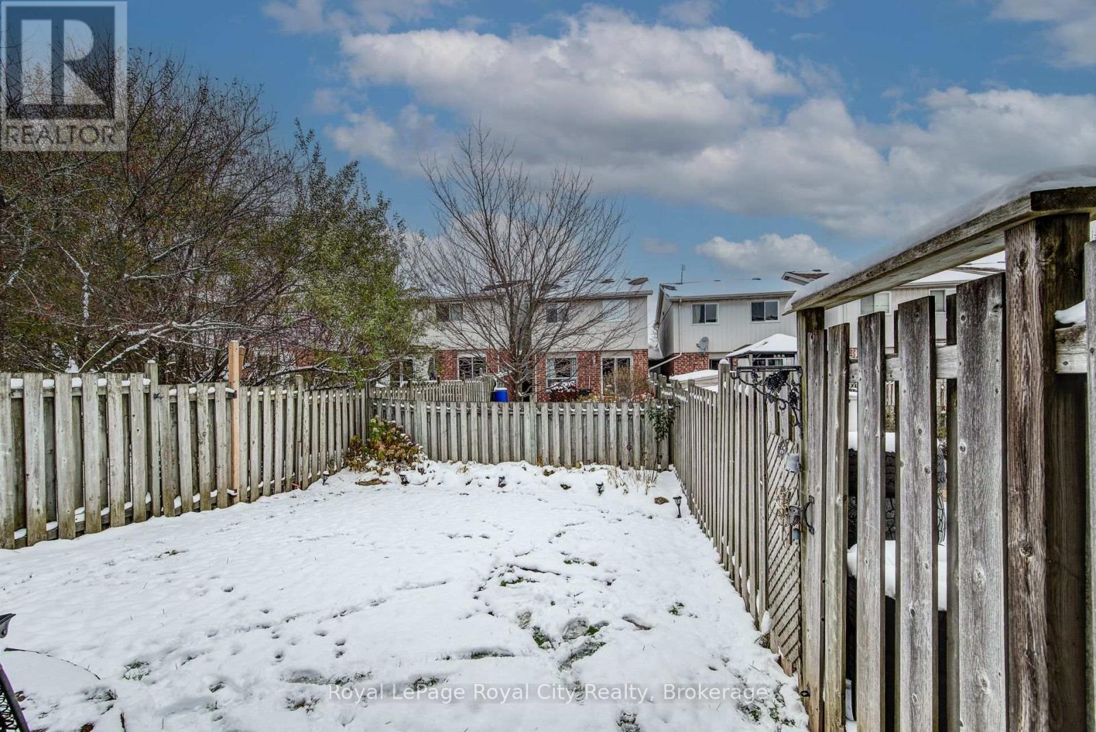 












473 FLANNERY DRIVE

,
Centre Wellington (Fergus),




Ontario
N1M3P1

