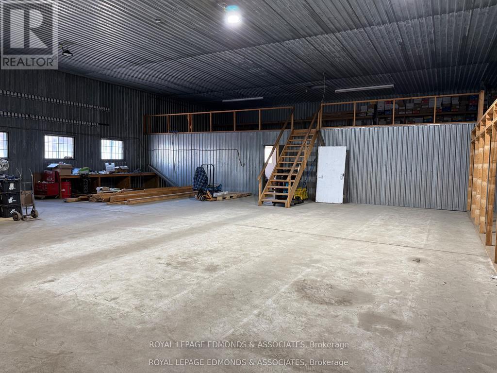 












174 ALBERT STREET

,
Pembroke,




Ontario
K8A4K6

