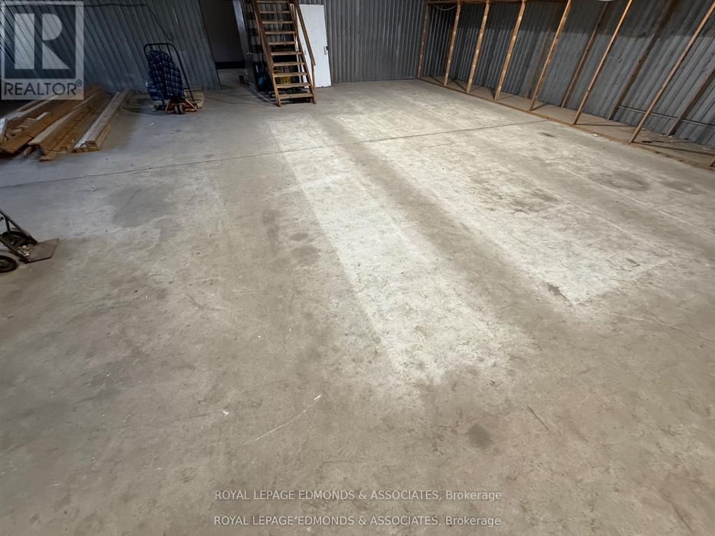 












174 ALBERT STREET

,
Pembroke,




Ontario
K8A4K6

