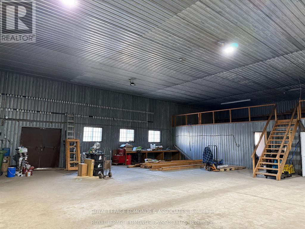 












174 ALBERT STREET

,
Pembroke,




Ontario
K8A4K6

