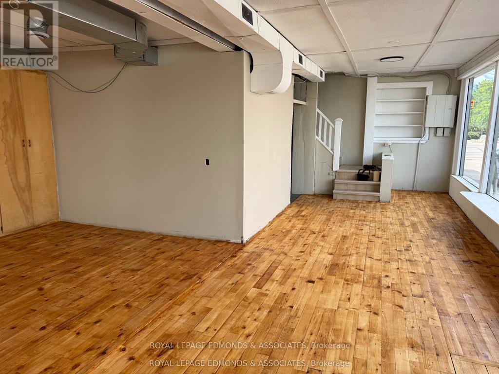 












174 ALBERT STREET

,
Pembroke,




Ontario
K8A4K6

