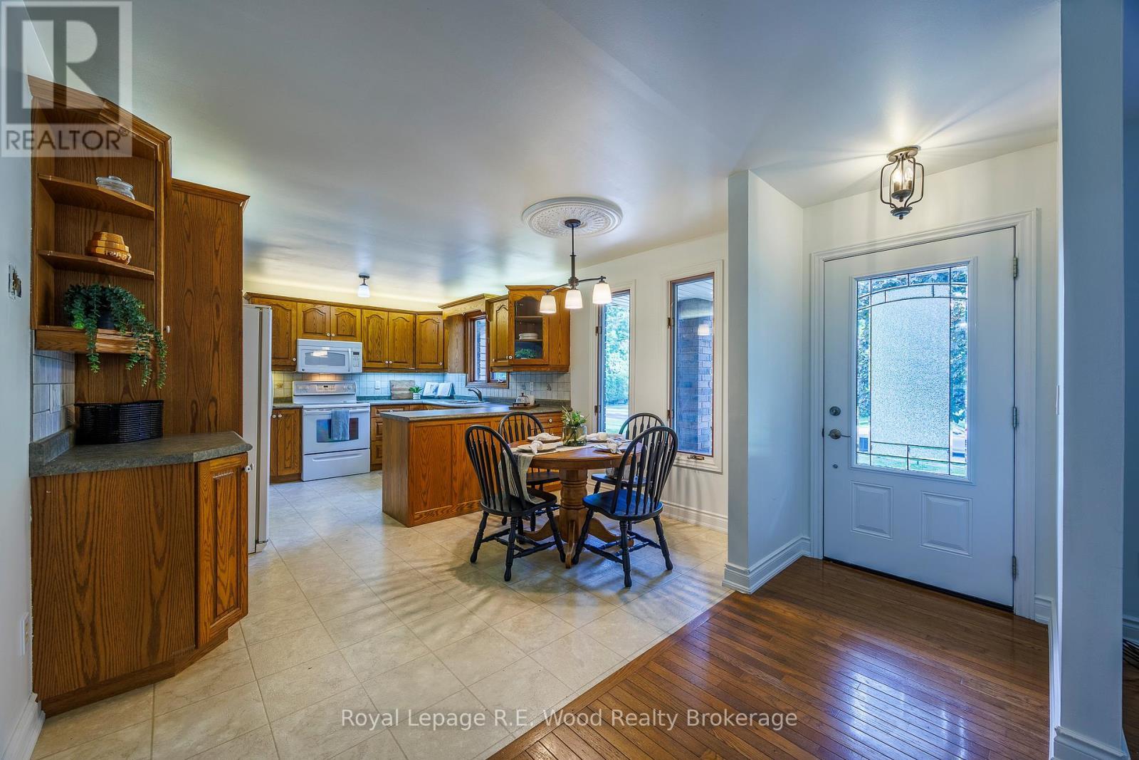 












164047 BROWNSVILLE ROAD

,
South-West Oxford,




Ontario
N4G4G8

