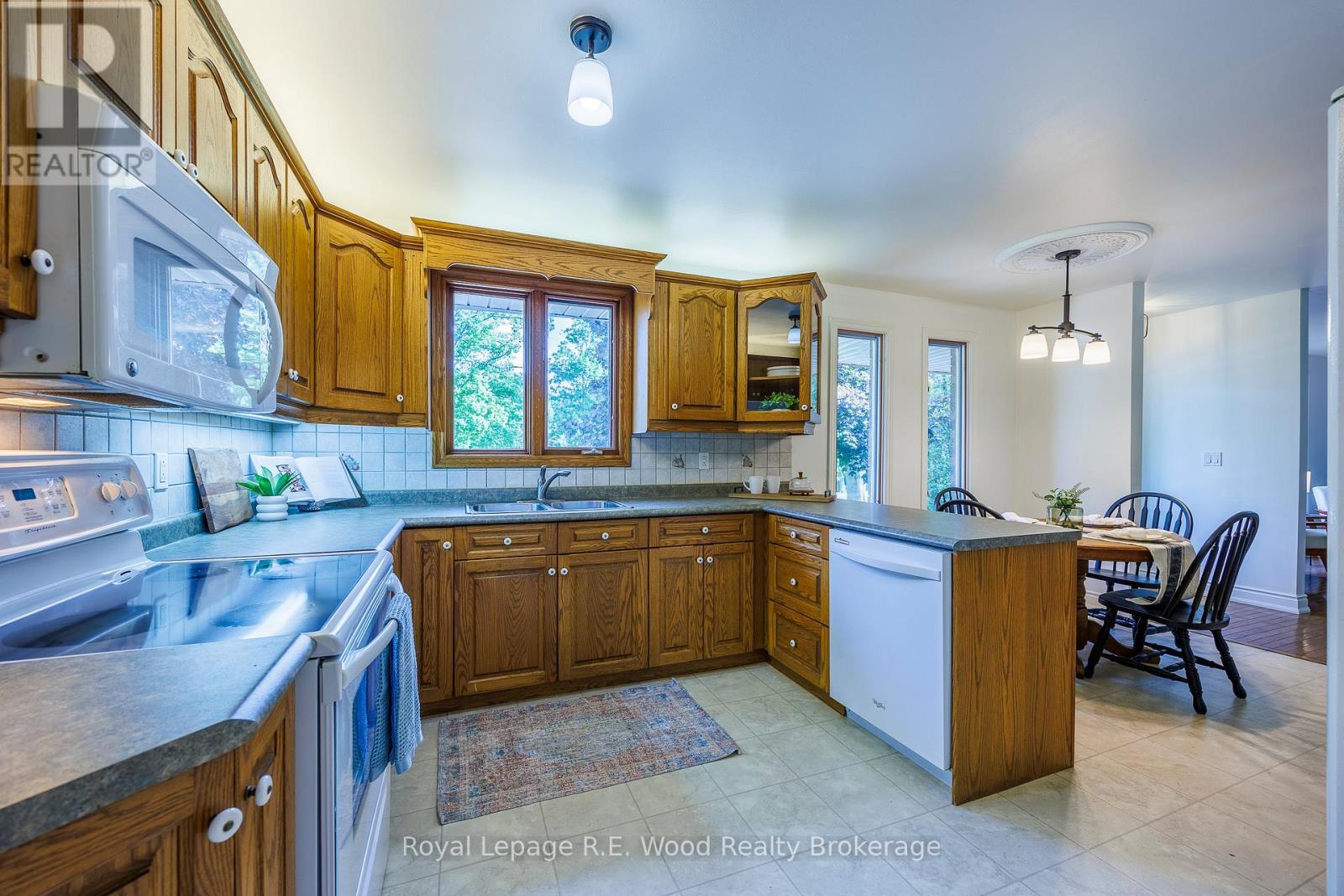 












164047 BROWNSVILLE ROAD

,
South-West Oxford,




Ontario
N4G4G8

