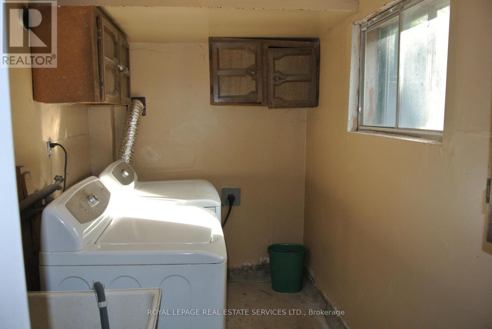 












BASEMENT - 782 PALMERSTON AVENUE

,
Toronto,




Ontario
M6G2R5

